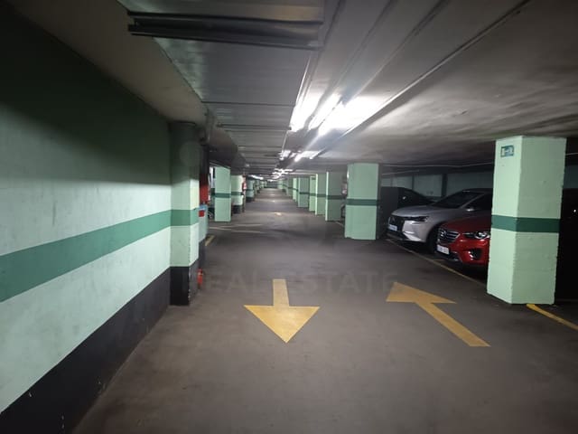 Garage for sale in Palacio, Madrid city - € 30,500 (Ref: 10034820)