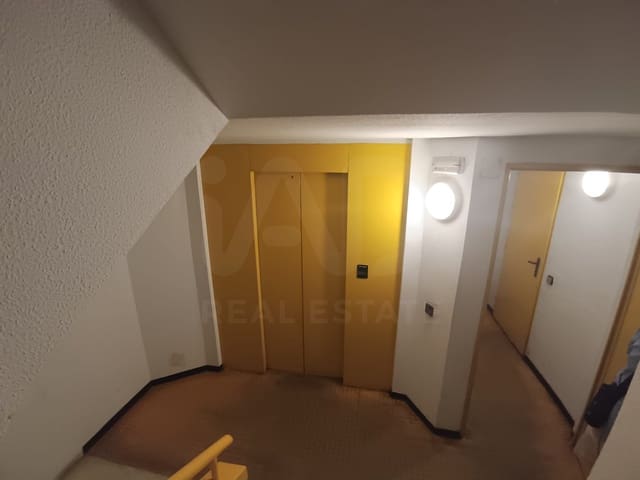 Garage for sale in Palacio, Madrid city - € 30,500 (Ref: 10034820)