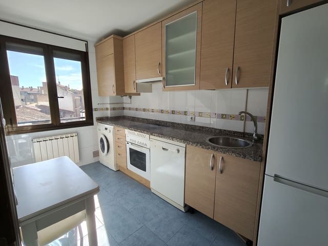 3 makuuhuone Huoneisto myytävänä paikassa Salamanca kaupunki - 233 000 € (Ref: 10035971)