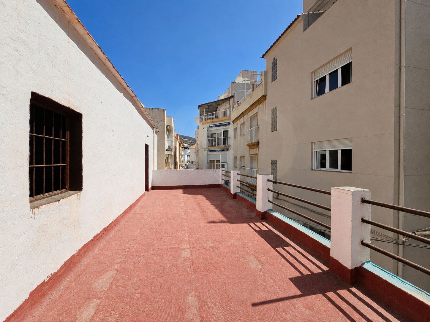 5 bedroom Townhouse for sale in Polopos - € 115,000 (Ref: 10035972)