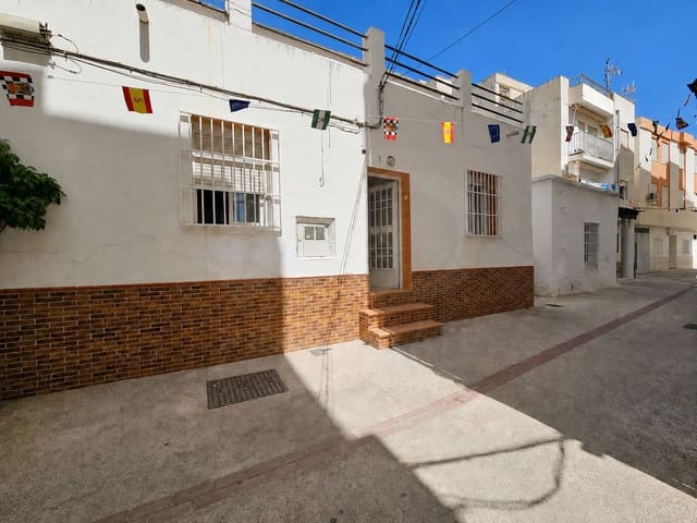 5 bedroom Townhouse for sale in La Mamola, Polopos - € 115,000 (Ref: 10035972)