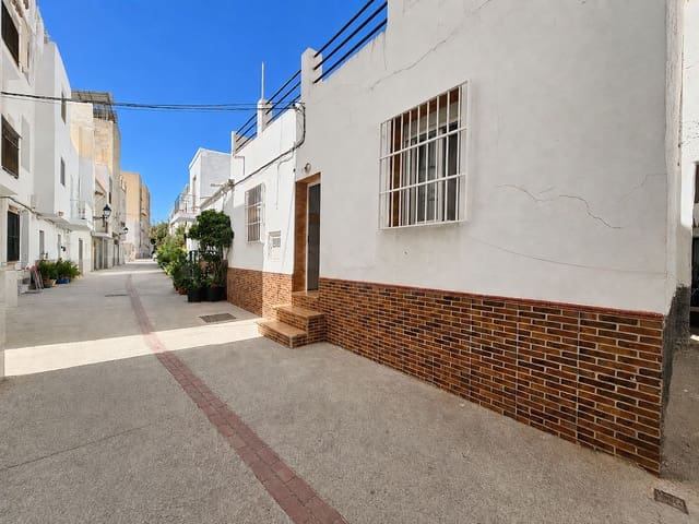 5 bedroom Townhouse for sale in La Mamola, Polopos - € 115,000 (Ref: 10035972)