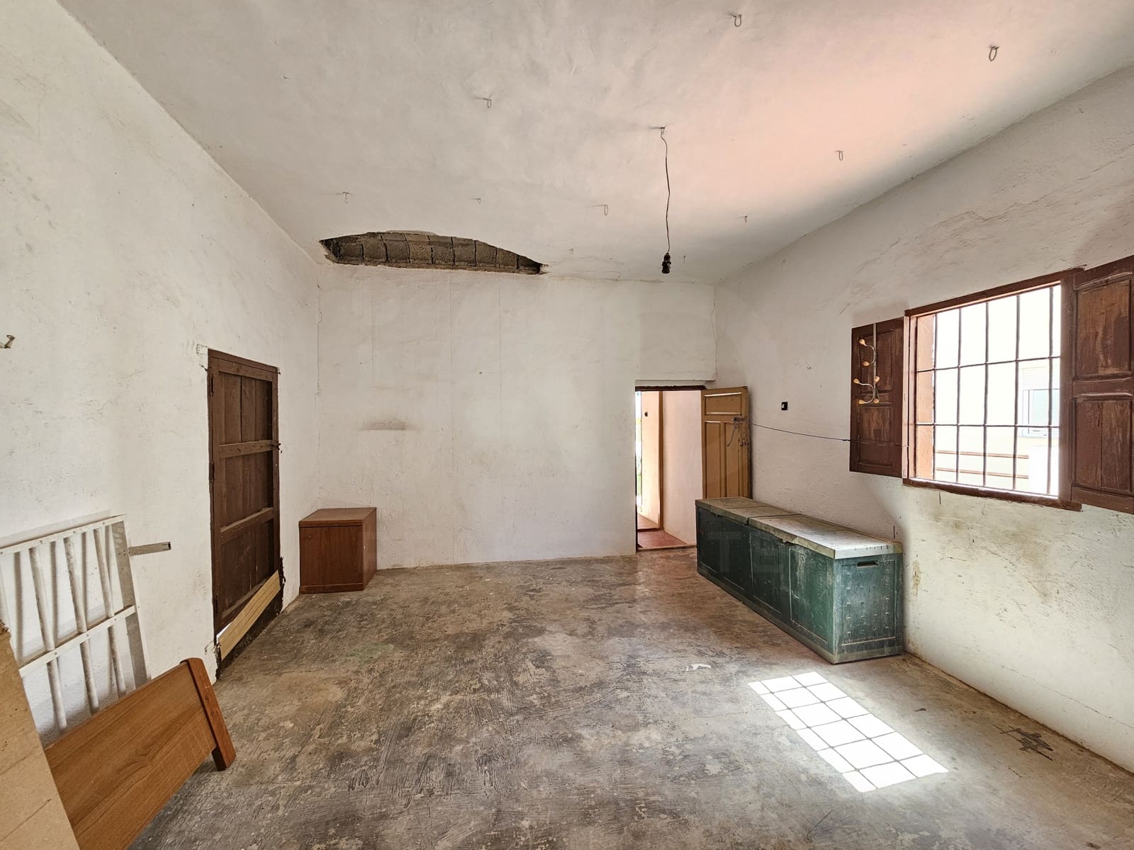 5 bedroom Townhouse for sale in Polopos - € 115,000 (Ref: 10035972)