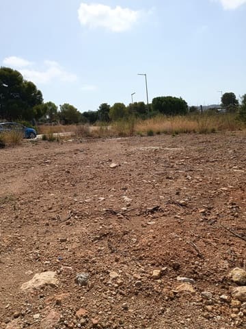 Area Edificabile in vendita in Santa Oliva - 97.000 € (Rif: 10035974)