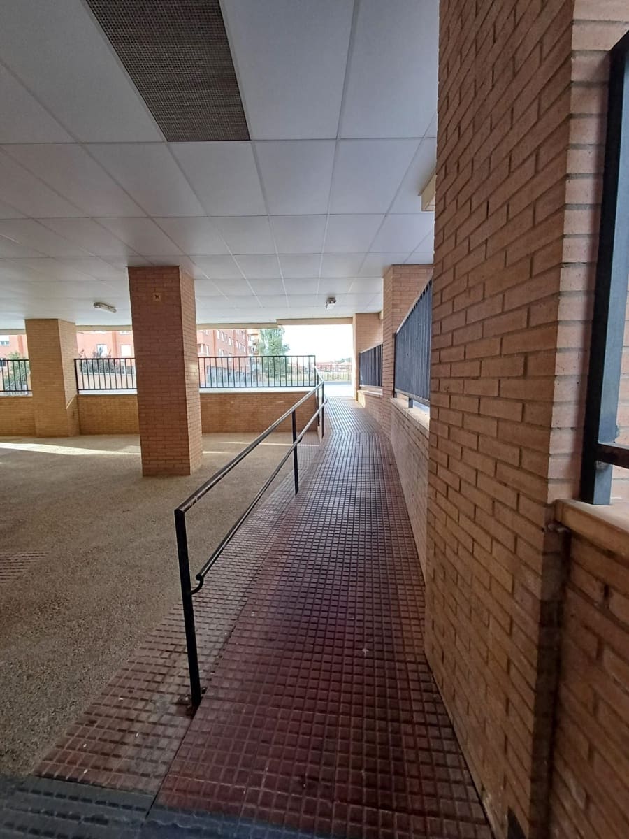 3 Zimmer Apartment zu verkaufen in Leon Stadt mit Garage - 195.000 € (Ref: 10035975)