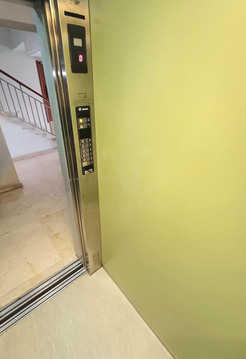 3 Zimmer Apartment zu verkaufen in Leon Stadt mit Garage - 195.000 € (Ref: 10035975)