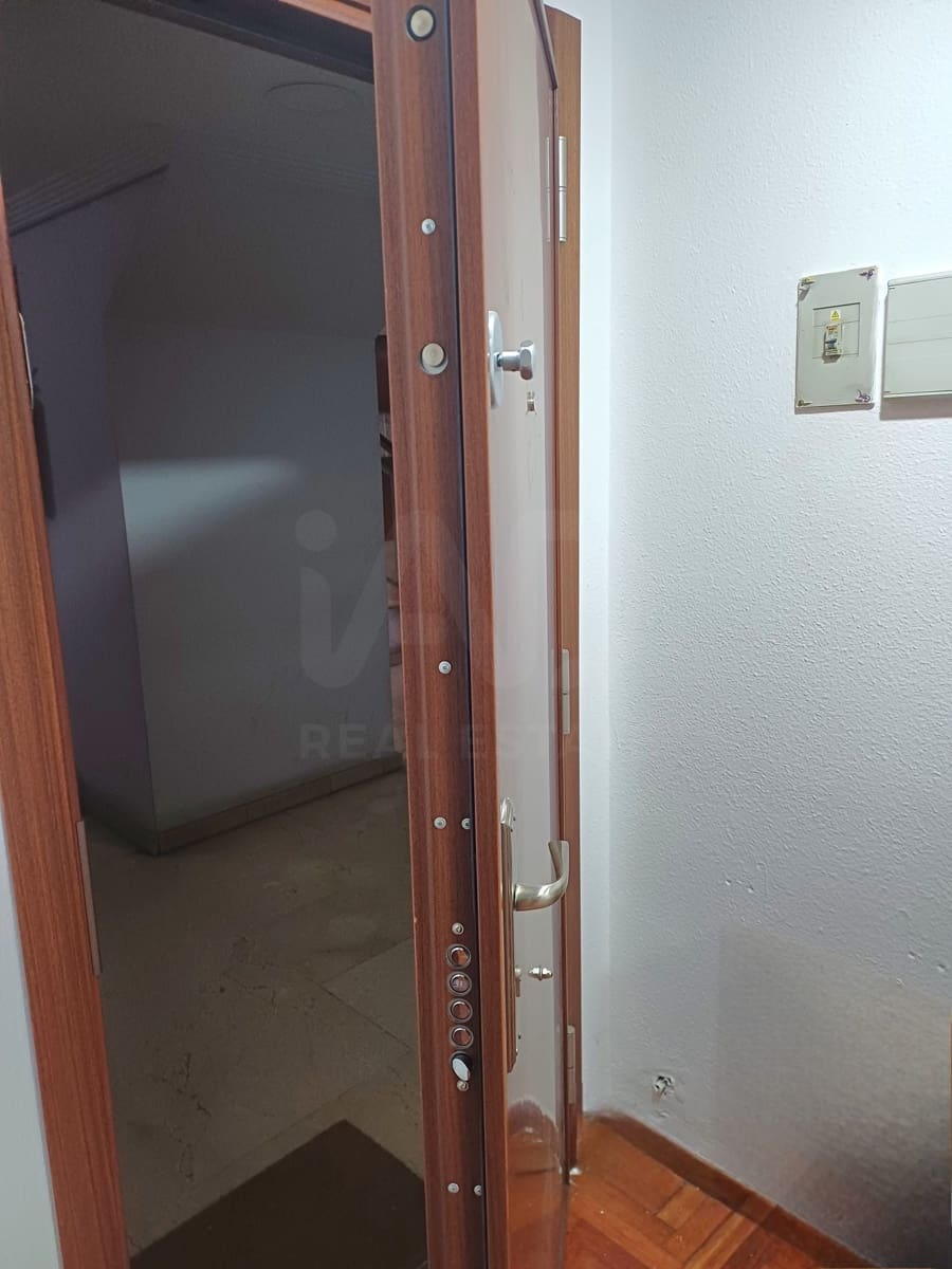 3 Zimmer Apartment zu verkaufen in Leon Stadt mit Garage - 195.000 € (Ref: 10035975)
