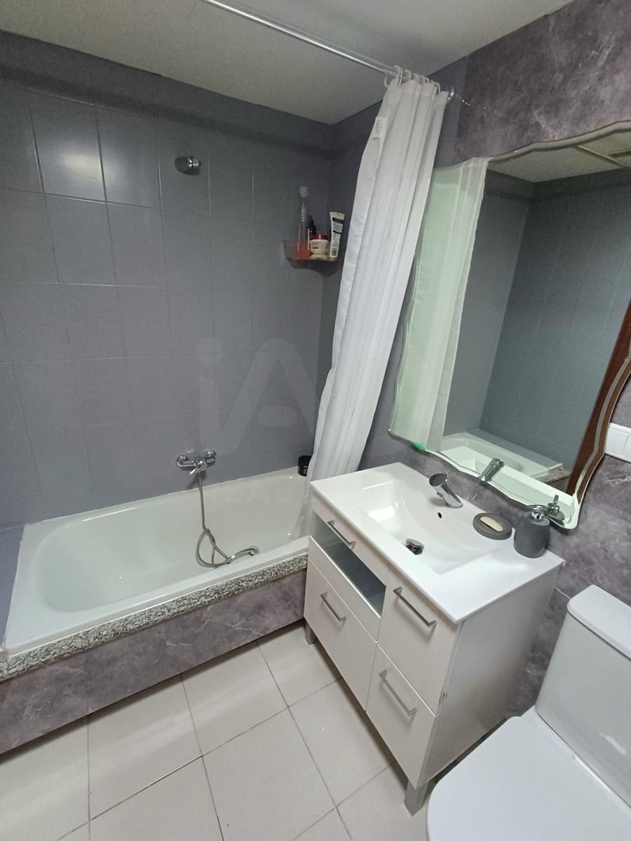 3 Zimmer Apartment zu verkaufen in Leon Stadt mit Garage - 195.000 € (Ref: 10035975)