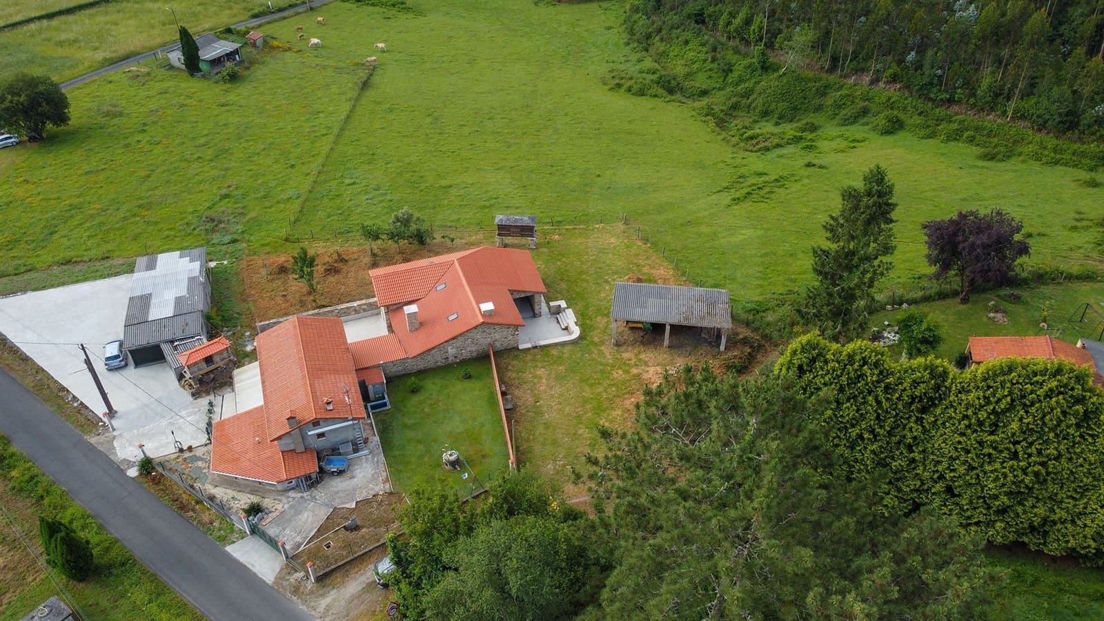 Omakotitalo myytävänä paikassa Naron - 190 000 € (Ref: 10035976)