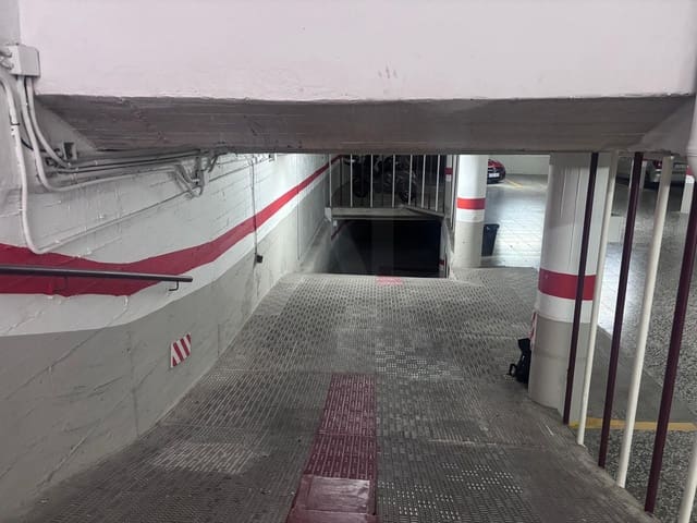 Garage te koop in Mercado, Alicante stad - € 26.000 (Ref: 10035977)