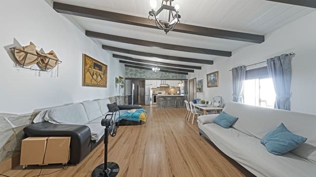 4 bedroom Townhouse for sale in Chiclana de la Frontera - € 380,000 (Ref: 10035978)