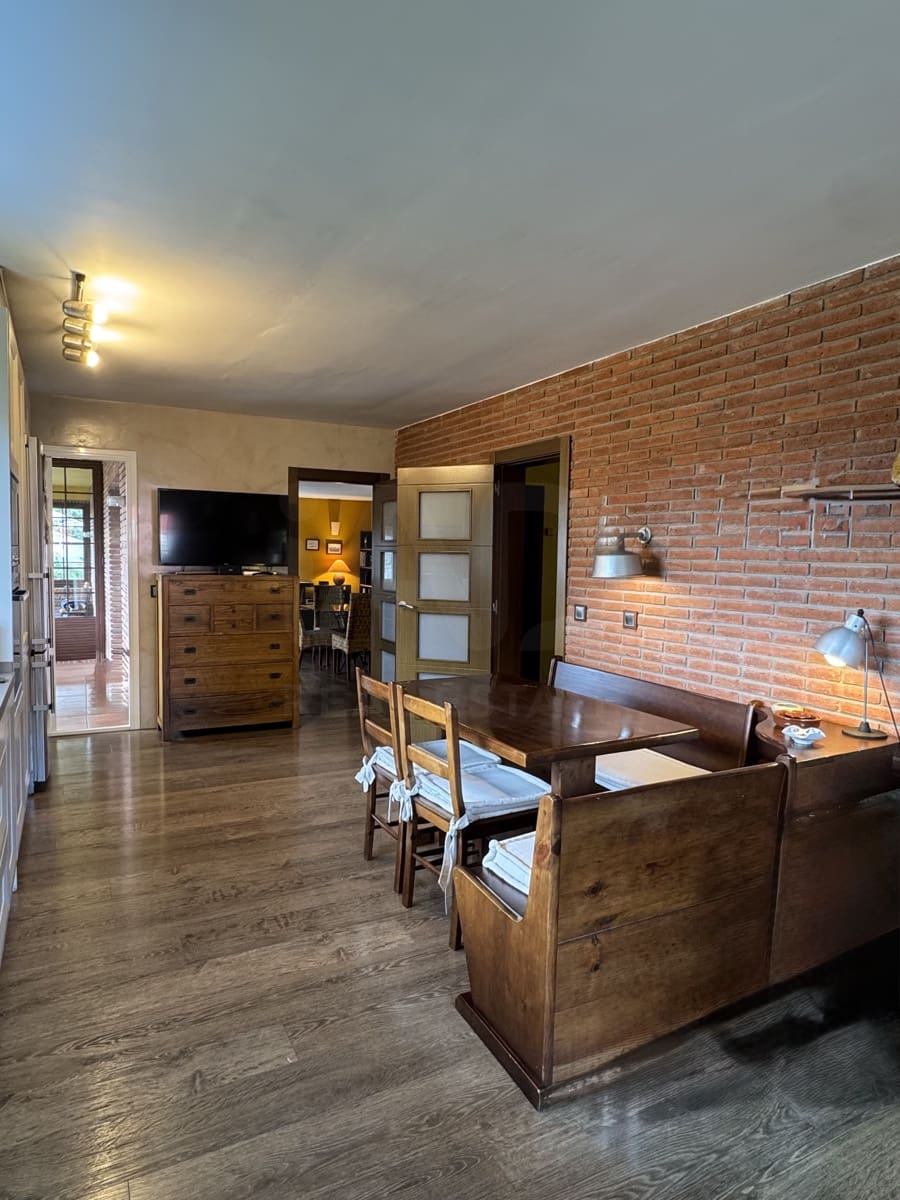 5 bedroom Townhouse for sale in La Palma de Cervello with pool - € 870,000 (Ref: 10035980)