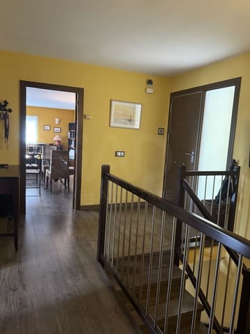 5 bedroom Townhouse for sale in La Palma de Cervelló with pool - € 870,000 (Ref: 10035980)