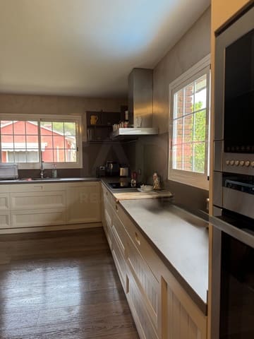 5 bedroom Townhouse for sale in La Palma de Cervelló with pool - € 870,000 (Ref: 10035980)