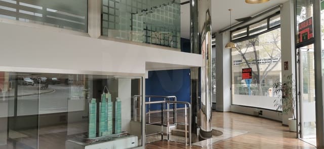 5 slaapkamer Commercieel te koop in Alicante stad - € 567.000 (Ref: 10035981)