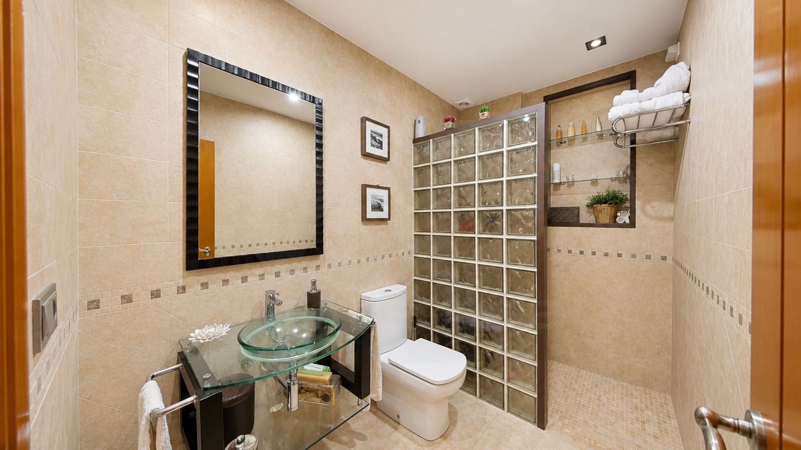 6 quarto Casa em Banda para venda em Cordova cidade com piscina garagem - 630 000 € (Ref: 10036286)