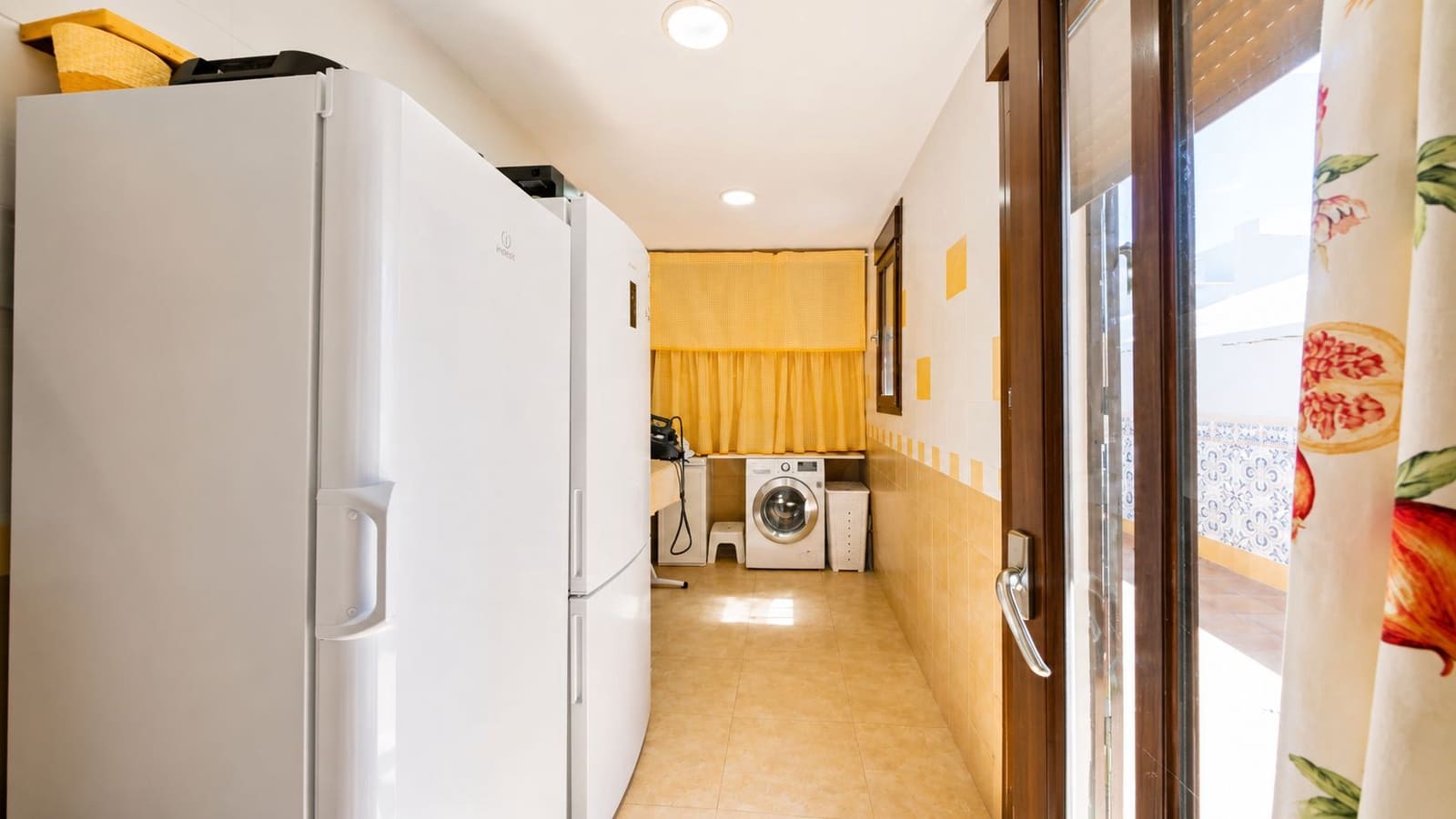 6 quarto Casa em Banda para venda em Cordova cidade com piscina garagem - 630 000 € (Ref: 10036286)