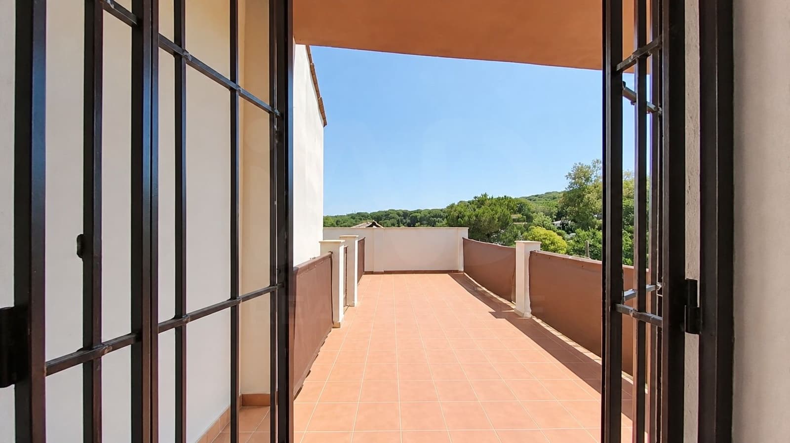 6 quarto Casa em Banda para venda em Cordova cidade com piscina garagem - 630 000 € (Ref: 10036286)