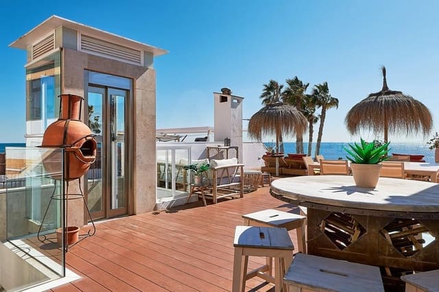 Kaupallinen myytävänä paikassa Monte Sancha, Málaga kaupunki - 2 920 000 € (Ref: 10036288)