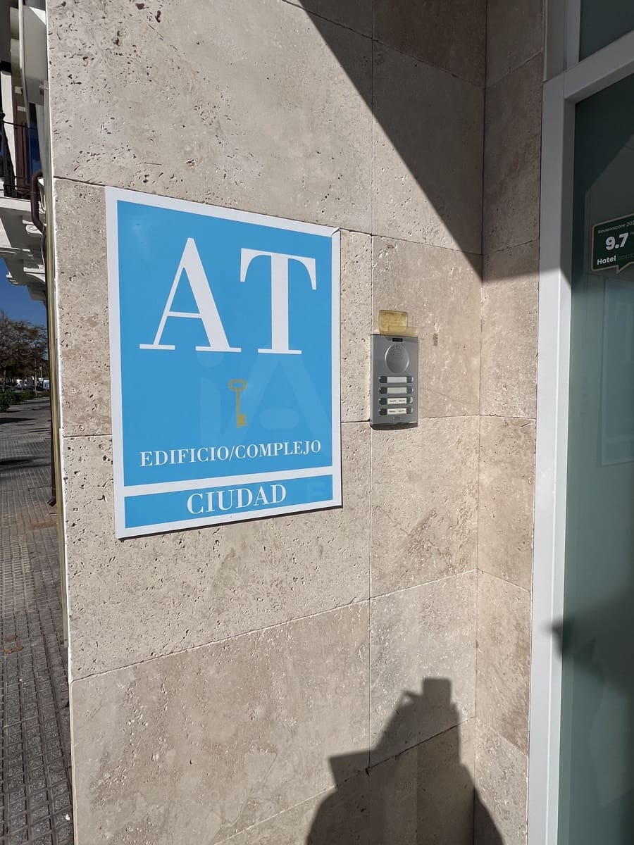 Erhverv til salg i Malaga by - € 2.920.000 (Ref: 10036288)