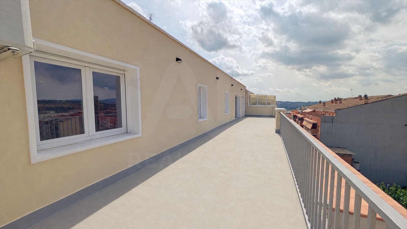 4 slaapkamer Penthouse te koop in Olesa de Montserrat - € 345.000 (Ref: 10036291)
