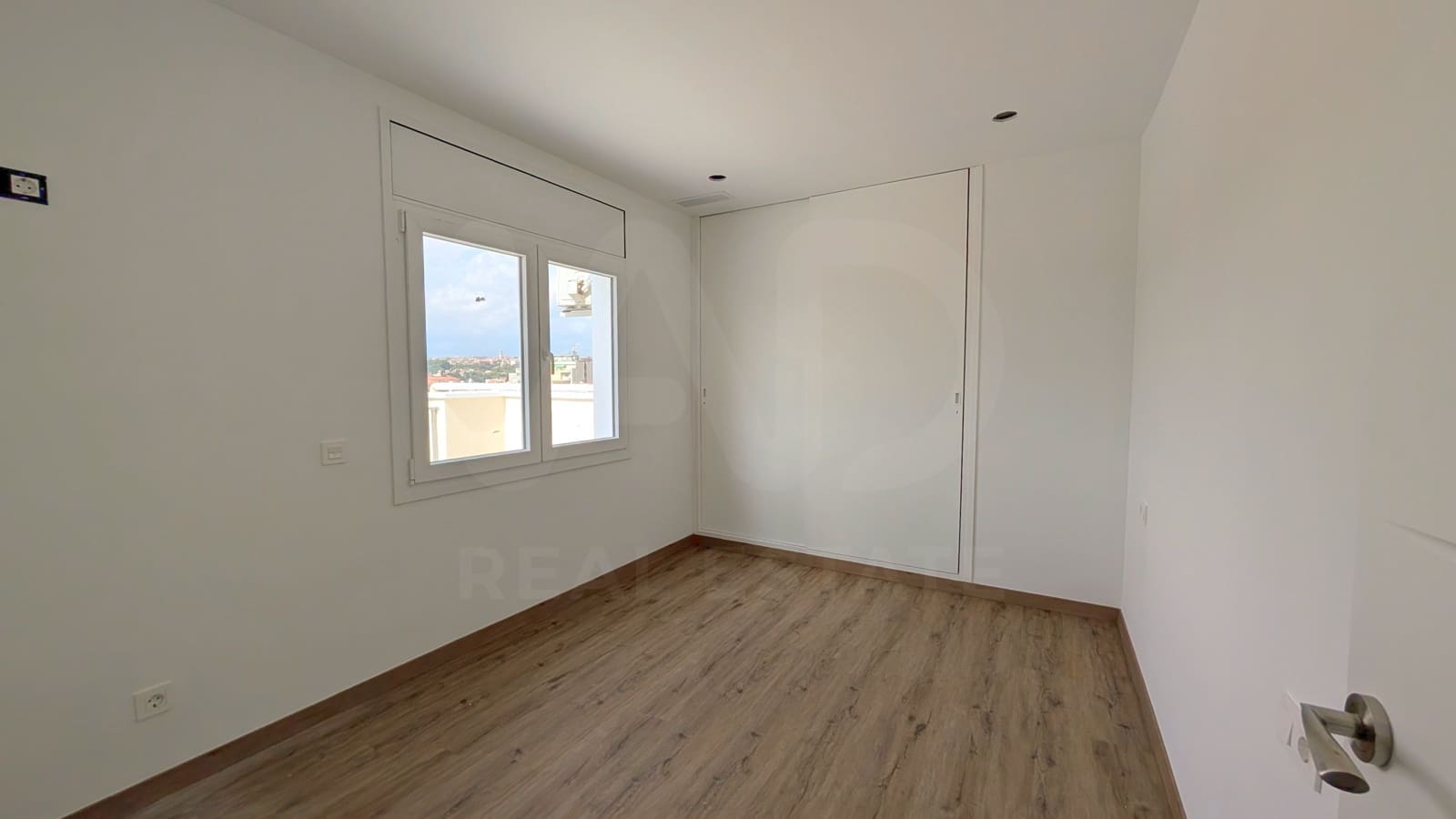 4 slaapkamer Penthouse te koop in Olesa de Montserrat - € 345.000 (Ref: 10036291)