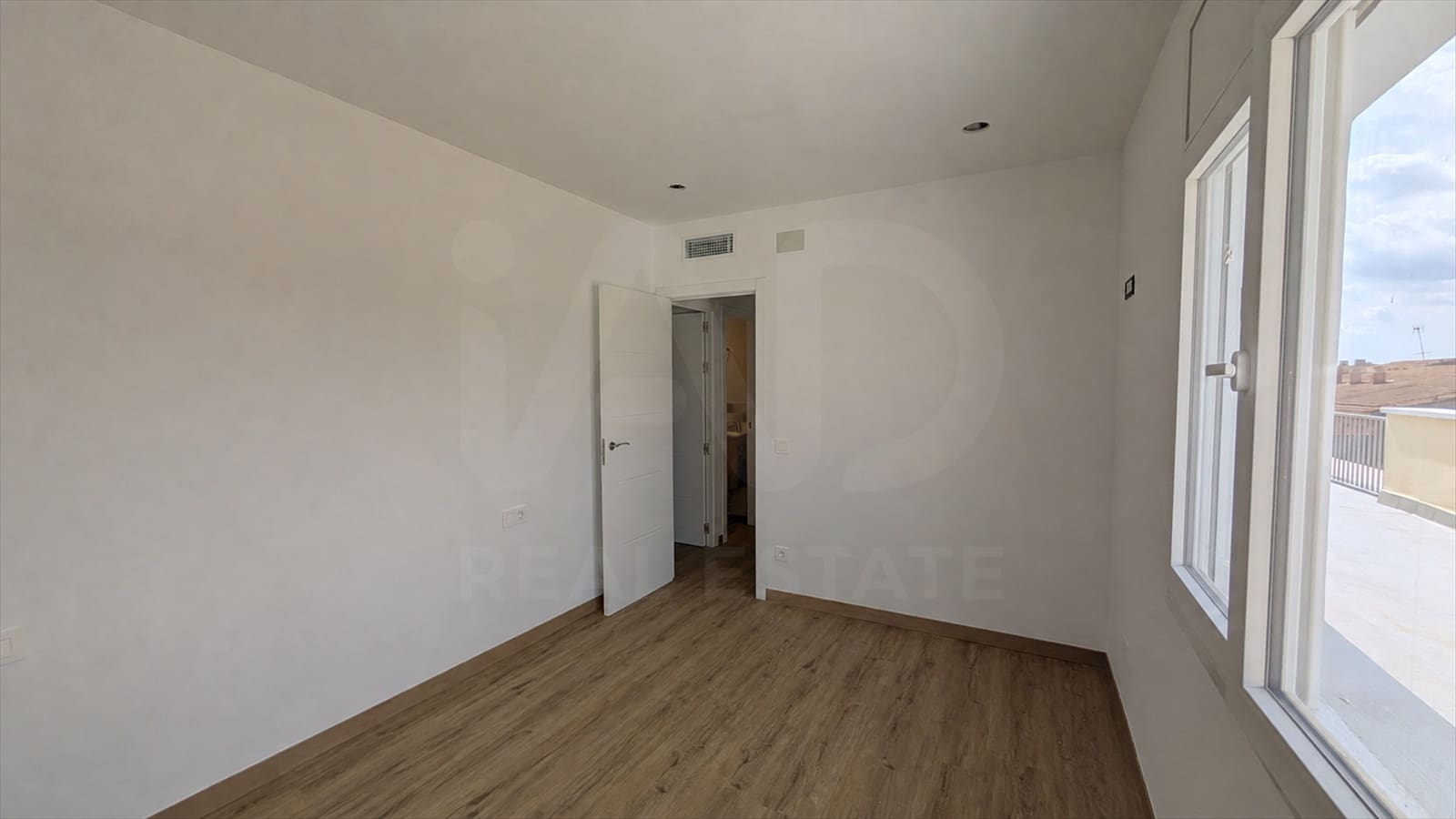 4 slaapkamer Penthouse te koop in Olesa de Montserrat - € 345.000 (Ref: 10036291)