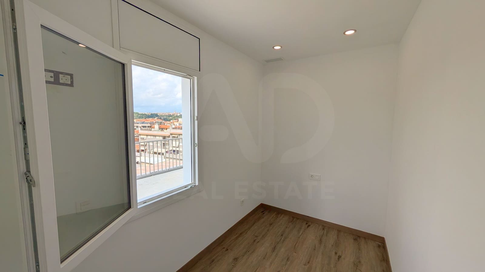 4 slaapkamer Penthouse te koop in Olesa de Montserrat - € 345.000 (Ref: 10036291)