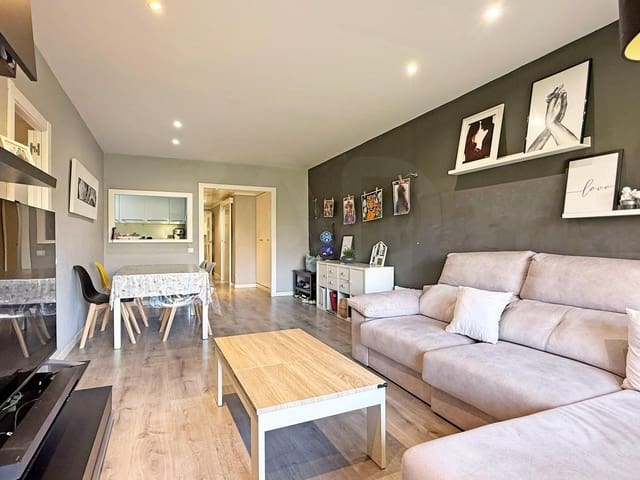 4 quarto Apartamento para venda em La Verneda i La Pau, Barcelona cidade - 525 000 € (Ref: 10036293)
