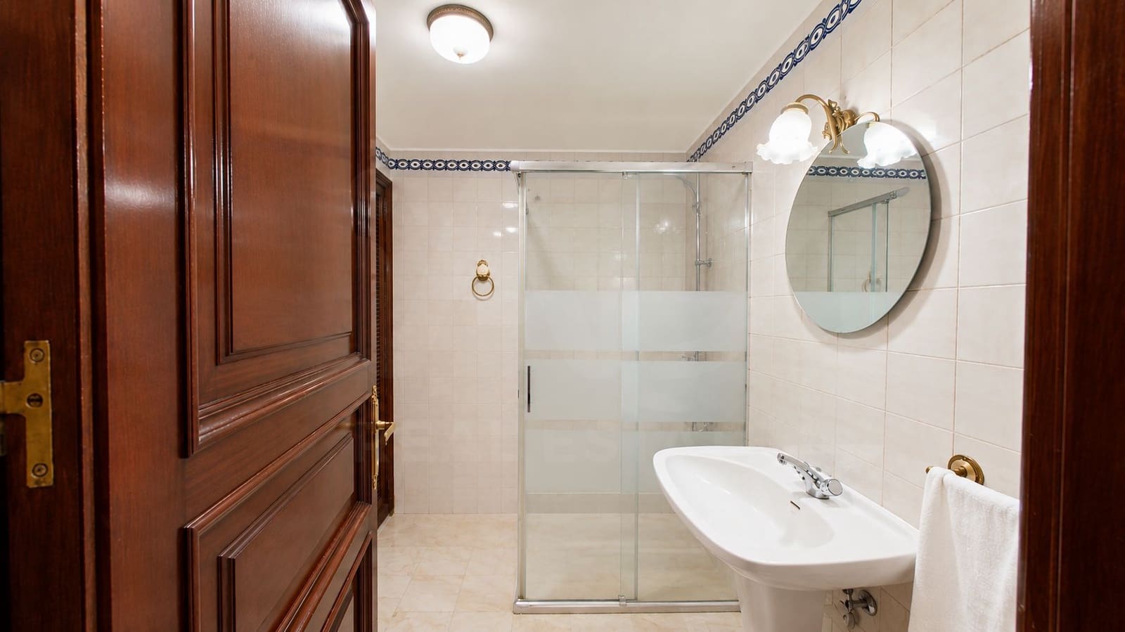 4 sovrum Lägenhet till salu i Cordoba stad med garage - 700 000 € (Ref: 10036297)