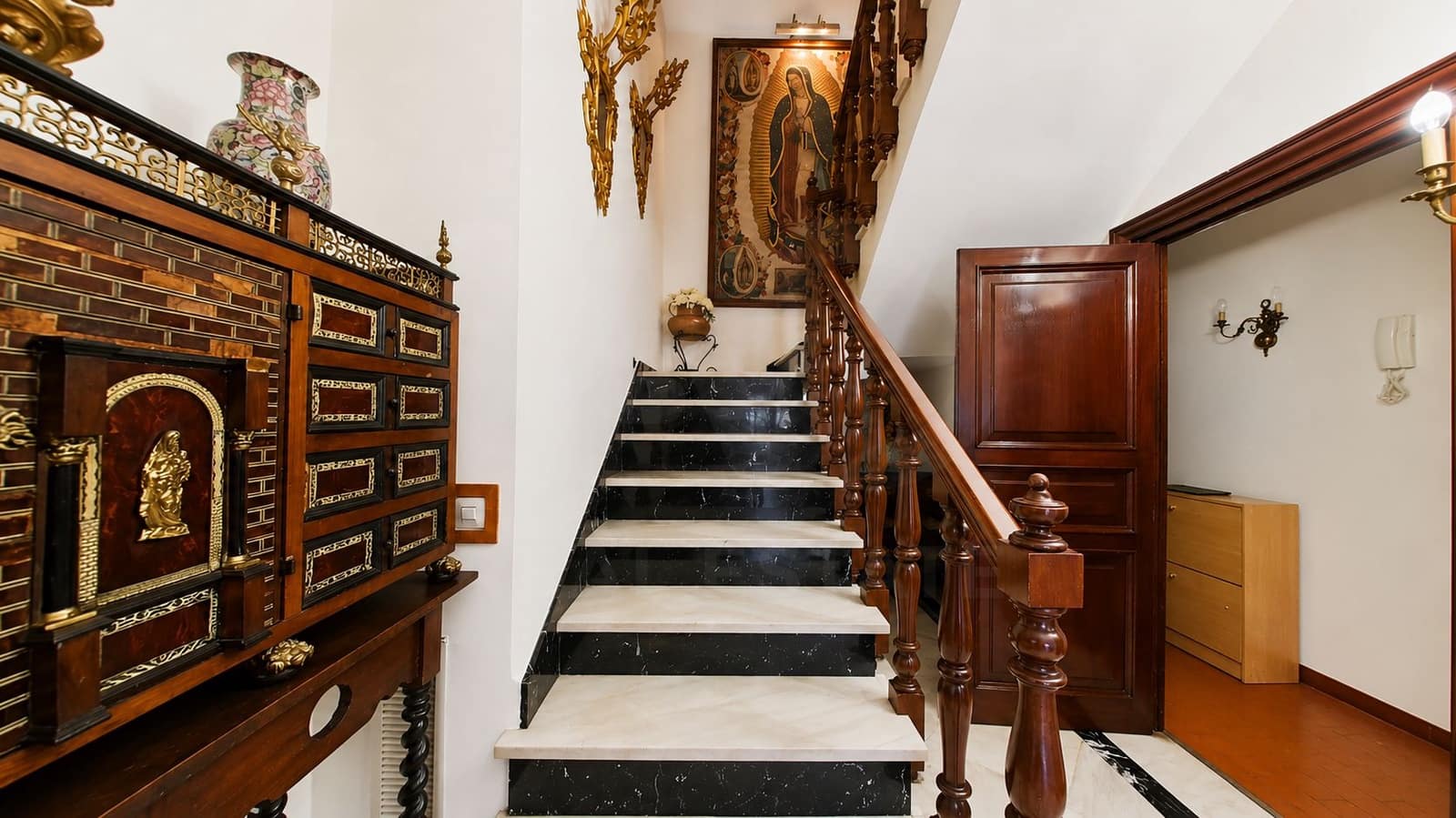 4 sovrum Lägenhet till salu i Cordoba stad med garage - 700 000 € (Ref: 10036297)