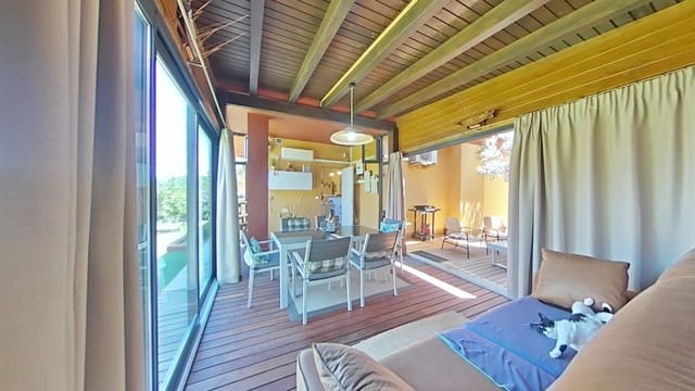 3 makuuhuone Omakotitalo myytävänä paikassa Chiclana de la Frontera mukana uima-altaan 
autotalli - 590 000 € (Ref: 10036301)