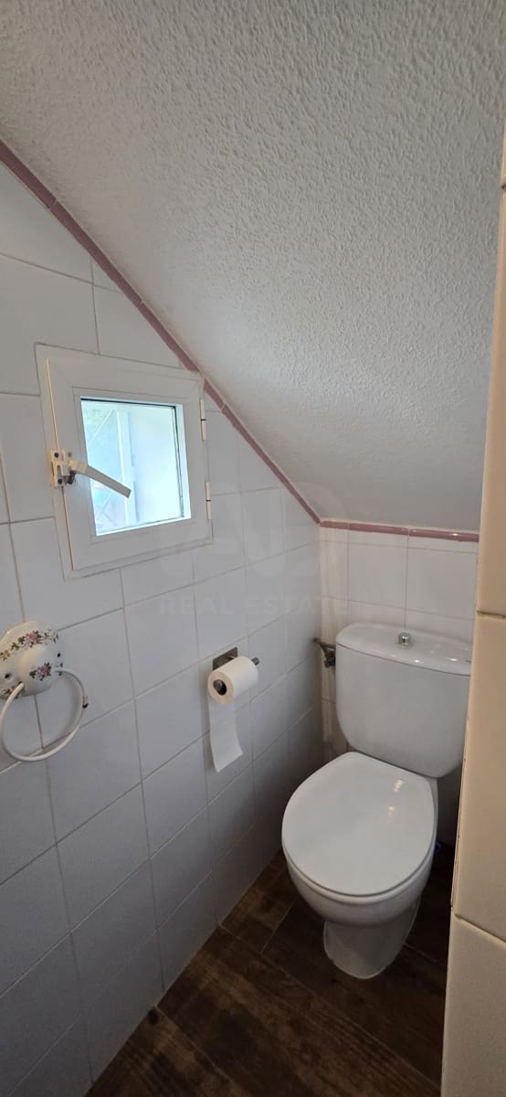 4 sovrum Hus till salu i El Tiemblo med pool garage - 239 680 € (Ref: 10037714)