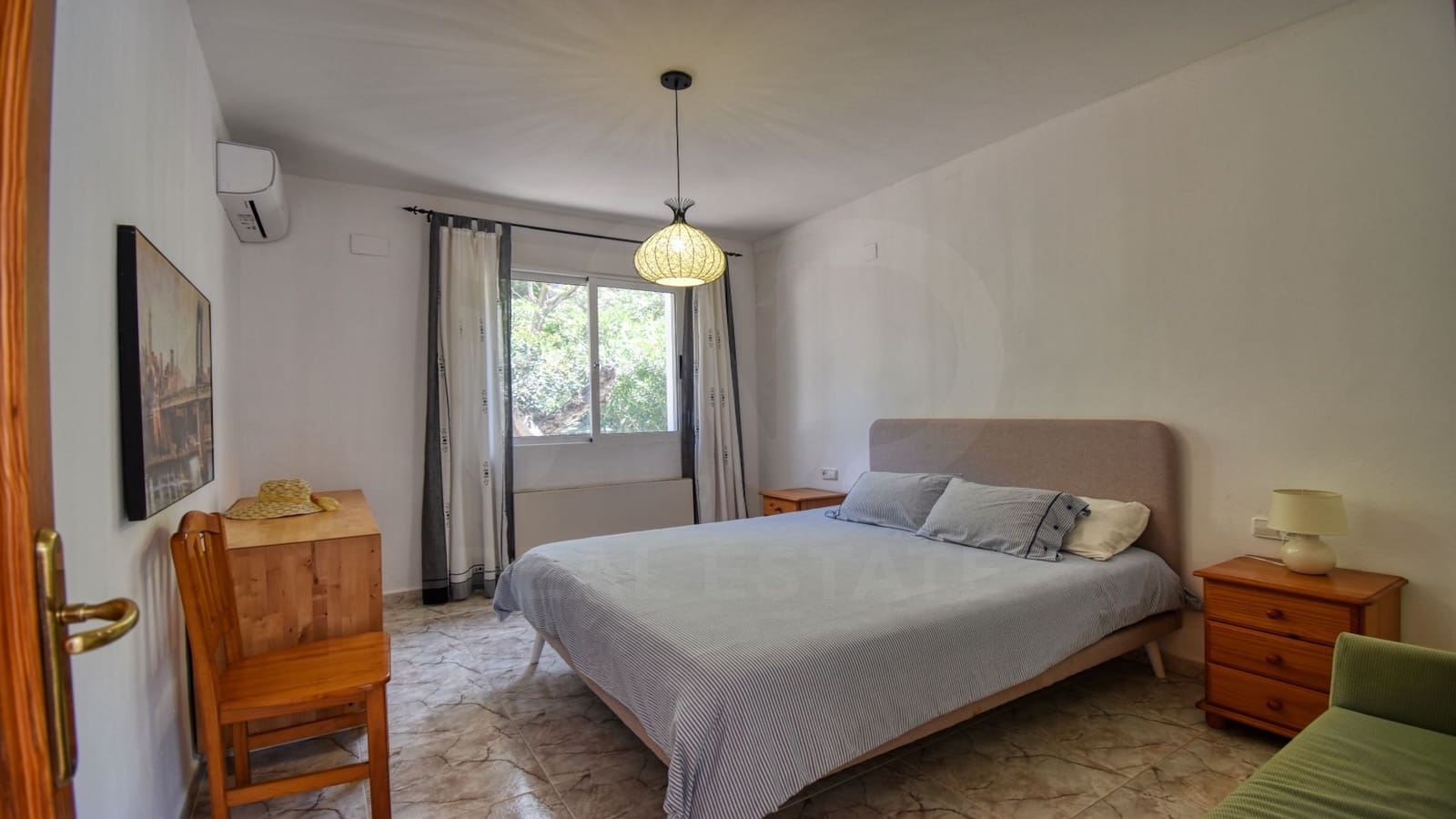 4 soverom Villa til salgs i Pedreguer med svømmebasseng garasje - € 875 000 (Ref: 10037715)