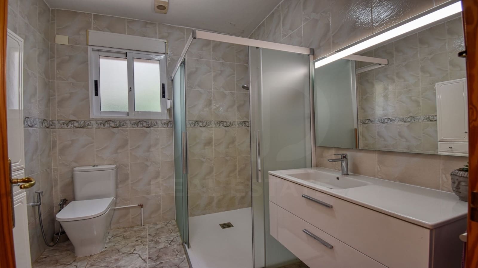 4 soverom Villa til salgs i Pedreguer med svømmebasseng garasje - € 875 000 (Ref: 10037715)