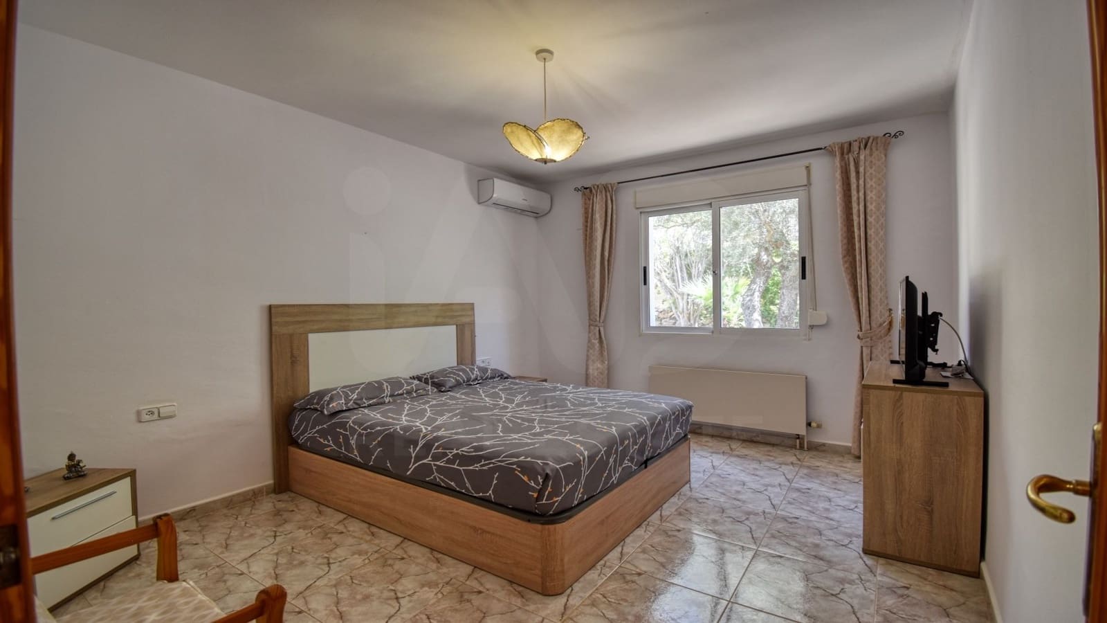 4 soverom Villa til salgs i Pedreguer med svømmebasseng garasje - € 875 000 (Ref: 10037715)