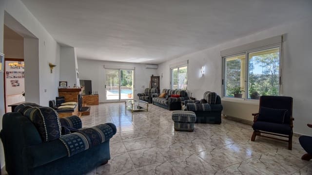 4 soverom Villa til salgs i Pedreguer med svømmebasseng garasje - € 875 000 (Ref: 10037715)