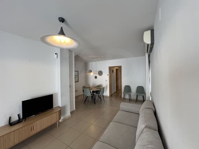 3 bedroom Townhouse for sale in Lepe with garage - € 155,000 (Ref: 10037718)