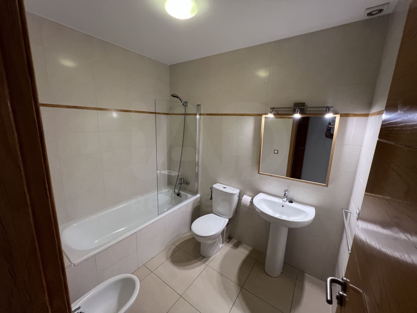3 bedroom Townhouse for sale in Lepe with garage - € 155,000 (Ref: 10037718)