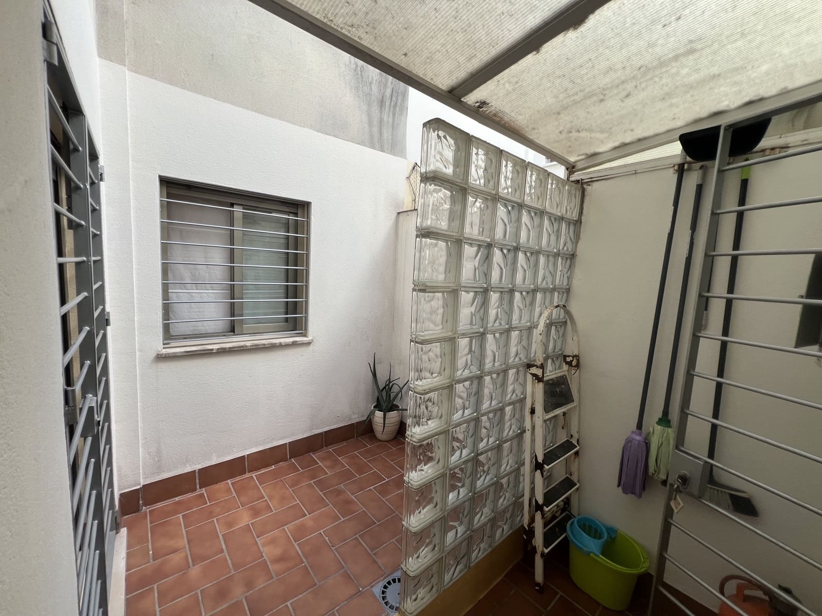 3 bedroom Townhouse for sale in Lepe with garage - € 155,000 (Ref: 10037718)