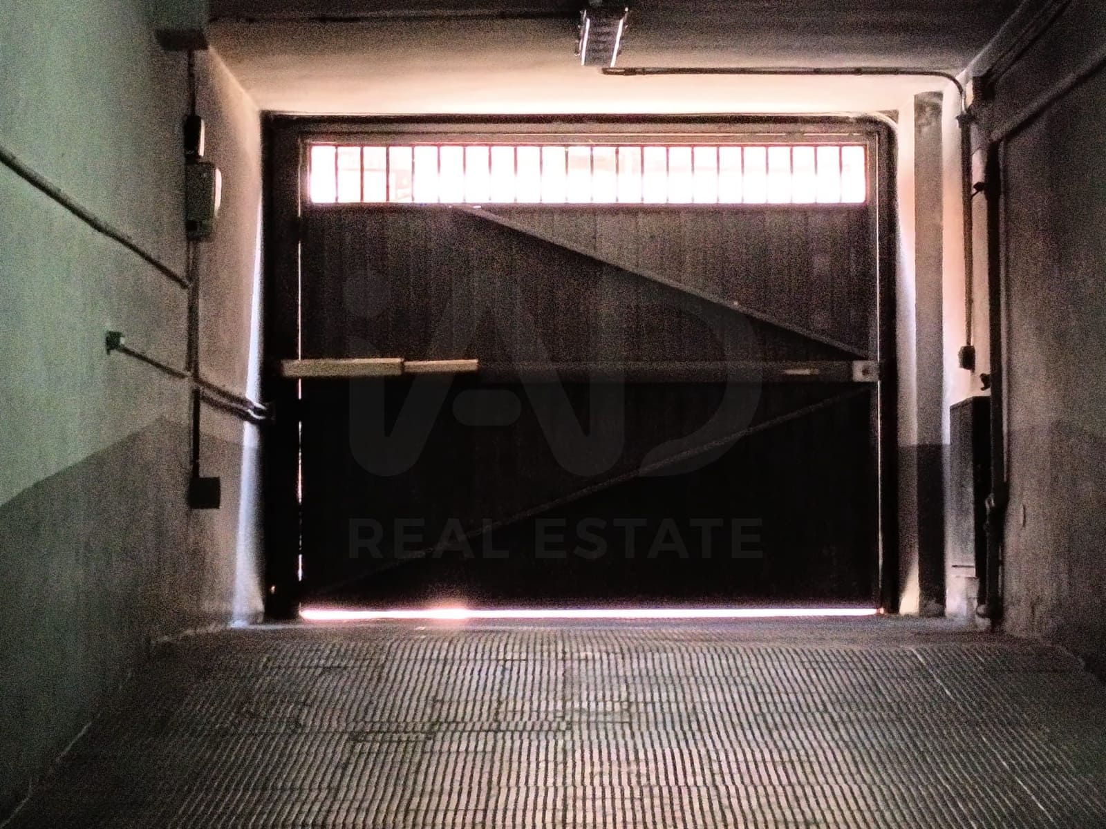 Garage for sale in Madrid city - € 30,210 (Ref: 10037719)