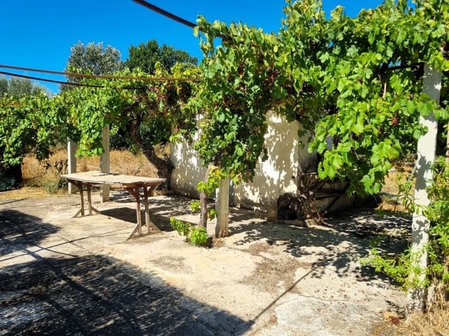 Terre non Aménagée à vendre à Ginestar - 25 000 € (Ref: 10037795)