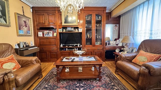 2 soveværelse Lejlighed til salg i Centro Urbano, Gijón - € 275.000 (Ref: 10037797)