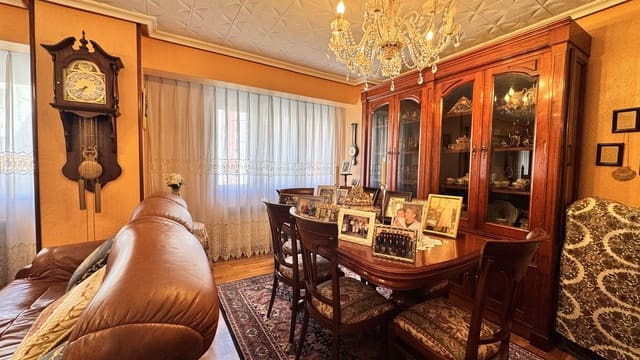 2 soveværelse Lejlighed til salg i Centro Urbano, Gijón - € 275.000 (Ref: 10037797)