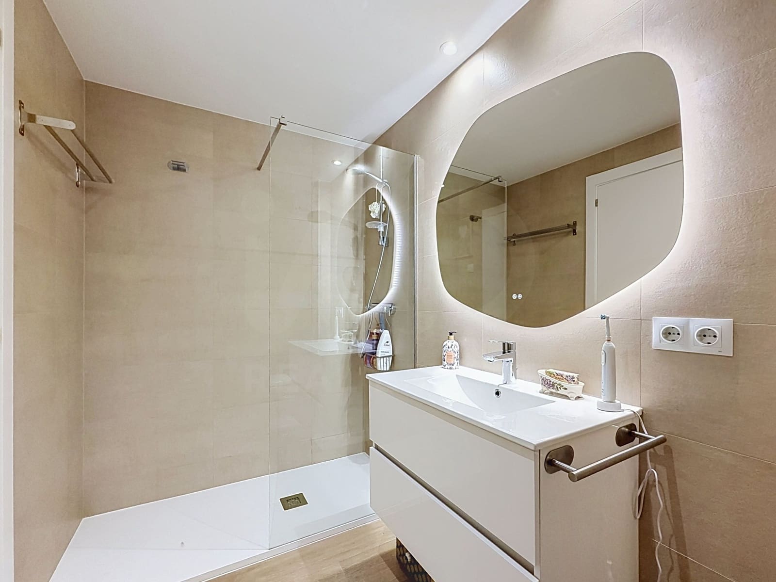 Apartamento de 3 habitaciones en Dénia en venta con piscina garaje - 440.000 € (Ref: 10037800)