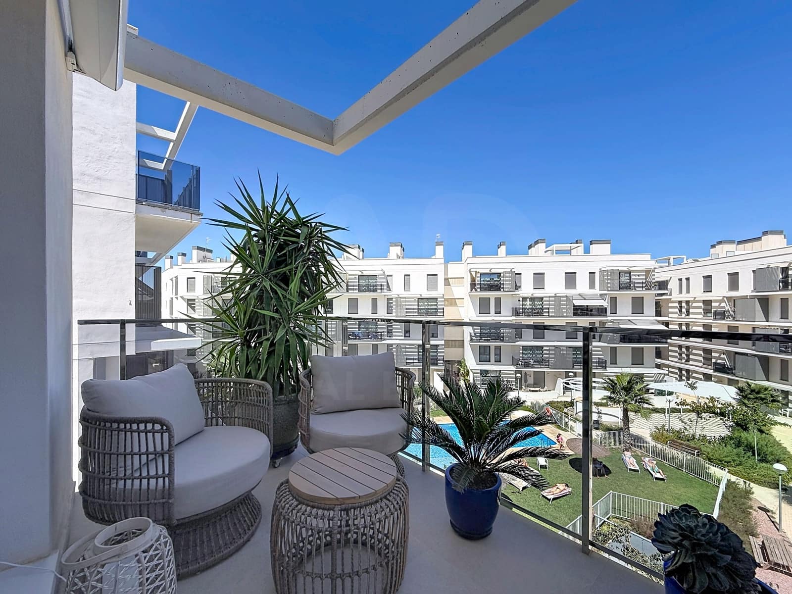 Apartamento de 3 habitaciones en Dénia en venta con piscina garaje - 440.000 € (Ref: 10037800)