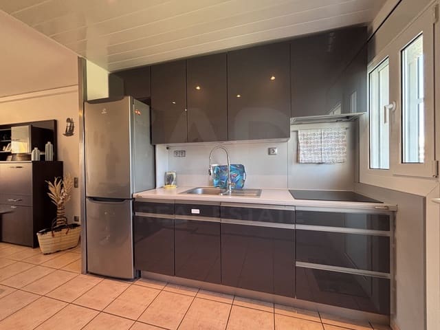 2 slaapkamer Appartement te koop in Santa Margarida, Roses - € 210.000 (Ref: 10038567)