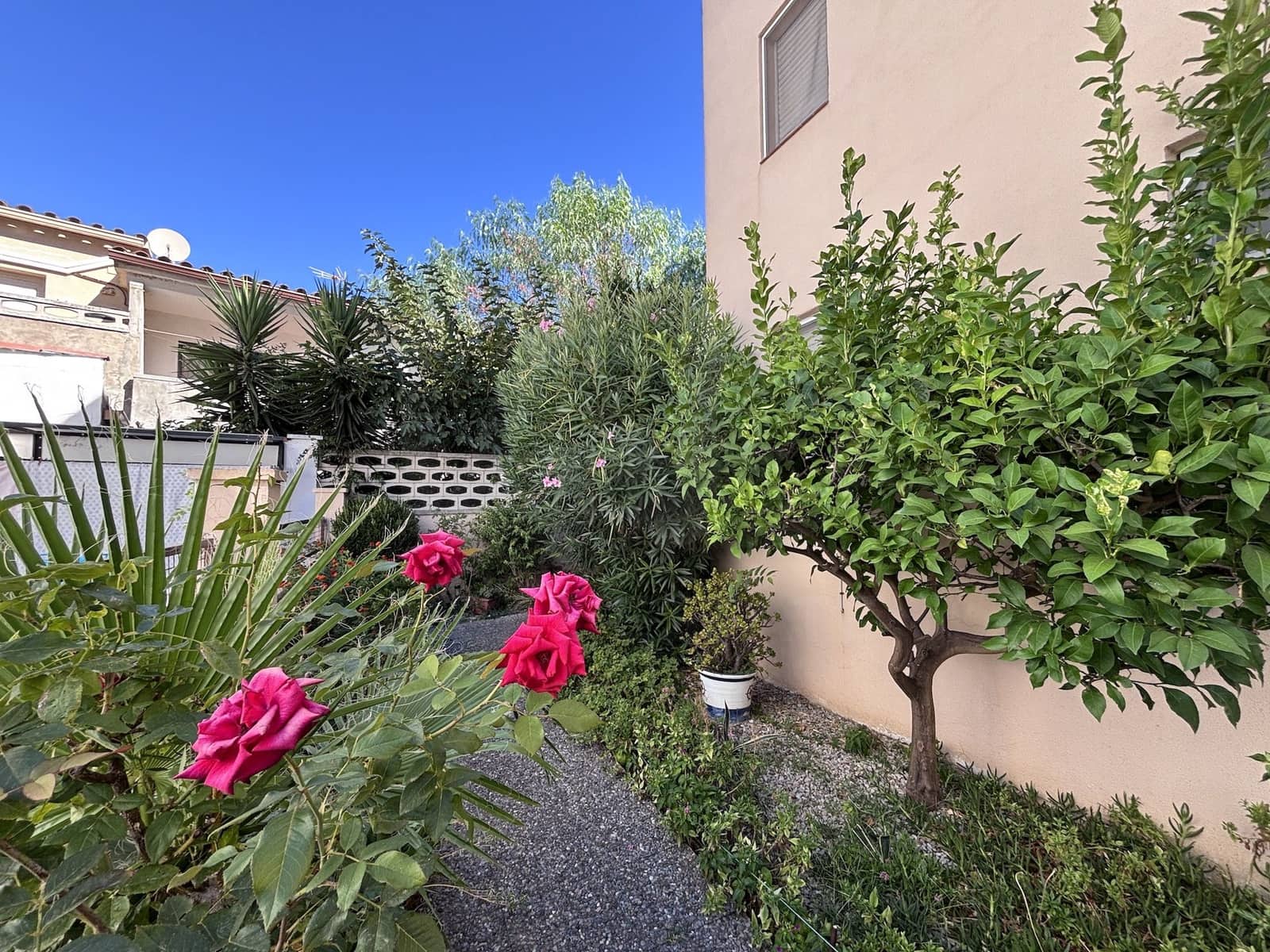 Apartamento de 2 habitaciones en Roses en venta - 210.000 € (Ref: 10038567)