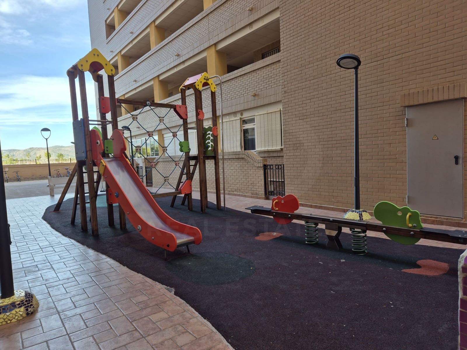 Apartamento de 2 habitaciones en Oropesa  en venta con piscina - 132.000 € (Ref: 10038568)