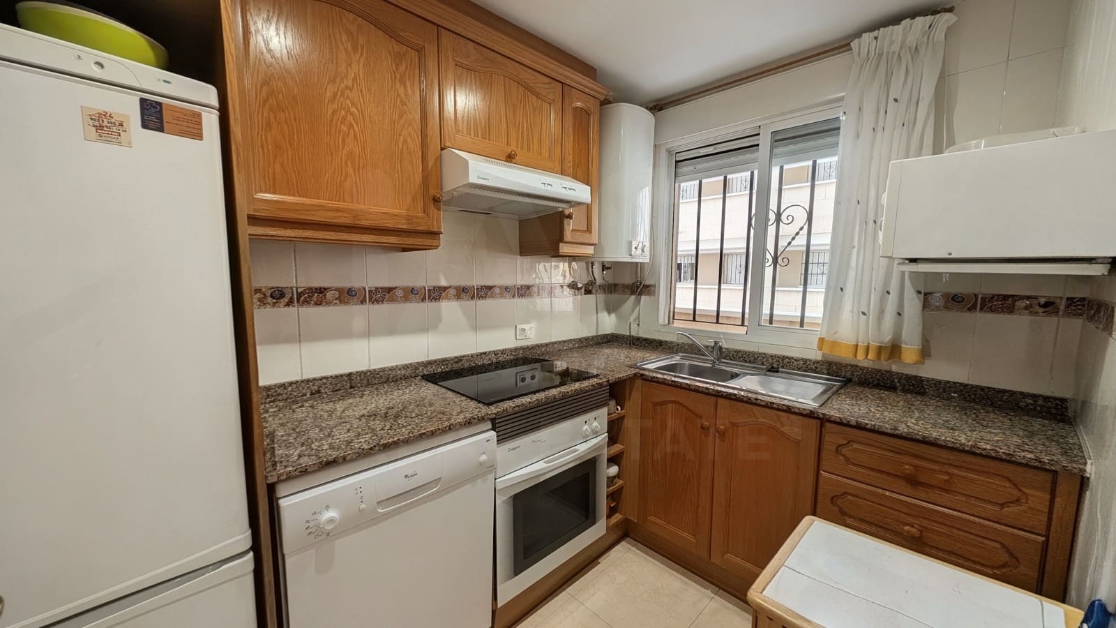 2 makuuhuone Huoneisto myytävänä paikassa Oropesa  mukana uima-altaan - 175 000 € (Ref: 10038570)